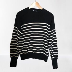 Simons Classic Nautical Black and White Striped  Crewneck Sweater Medium